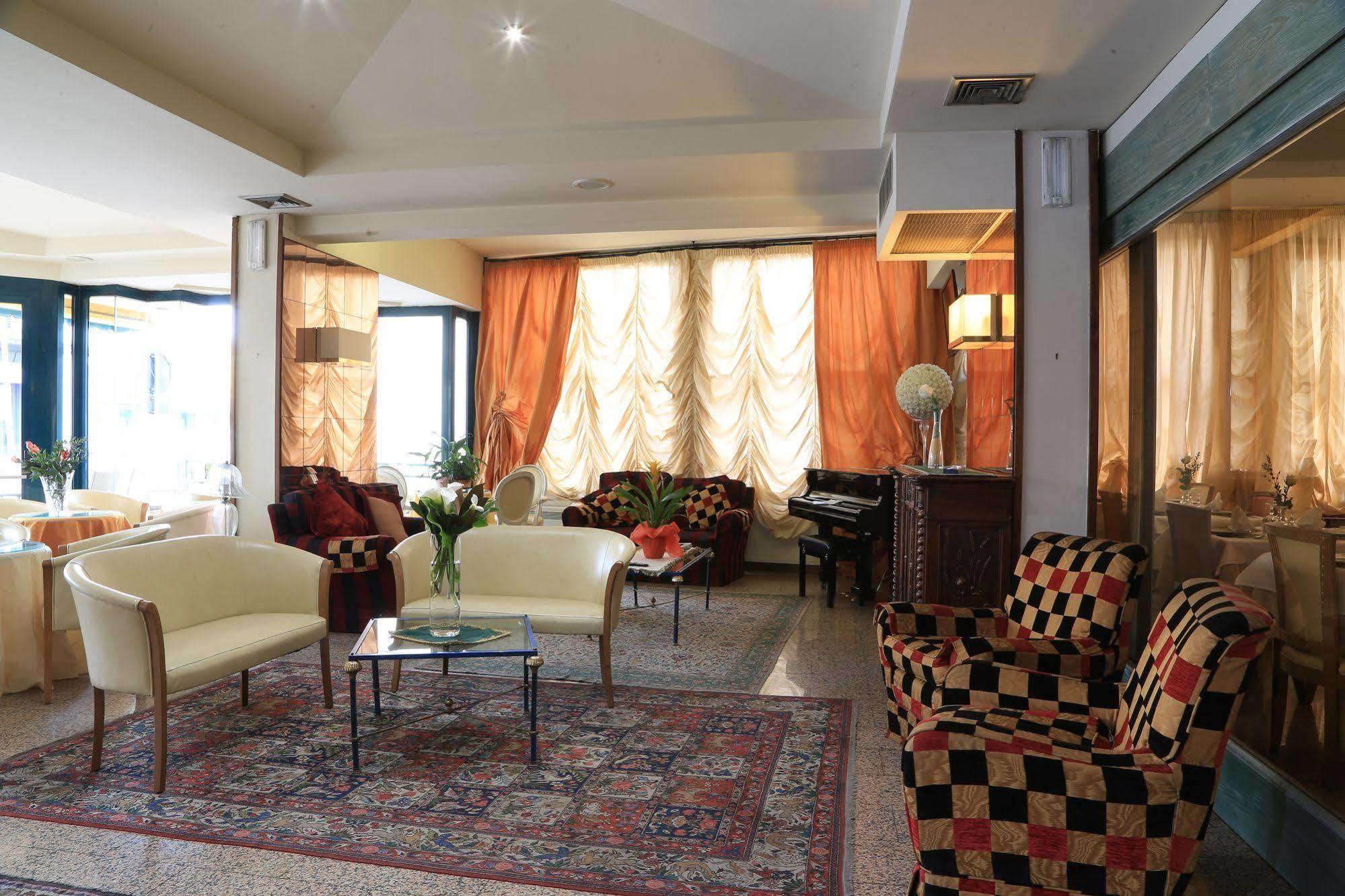 Hotel Nuovo Savi Montecatini Terme Exterior photo